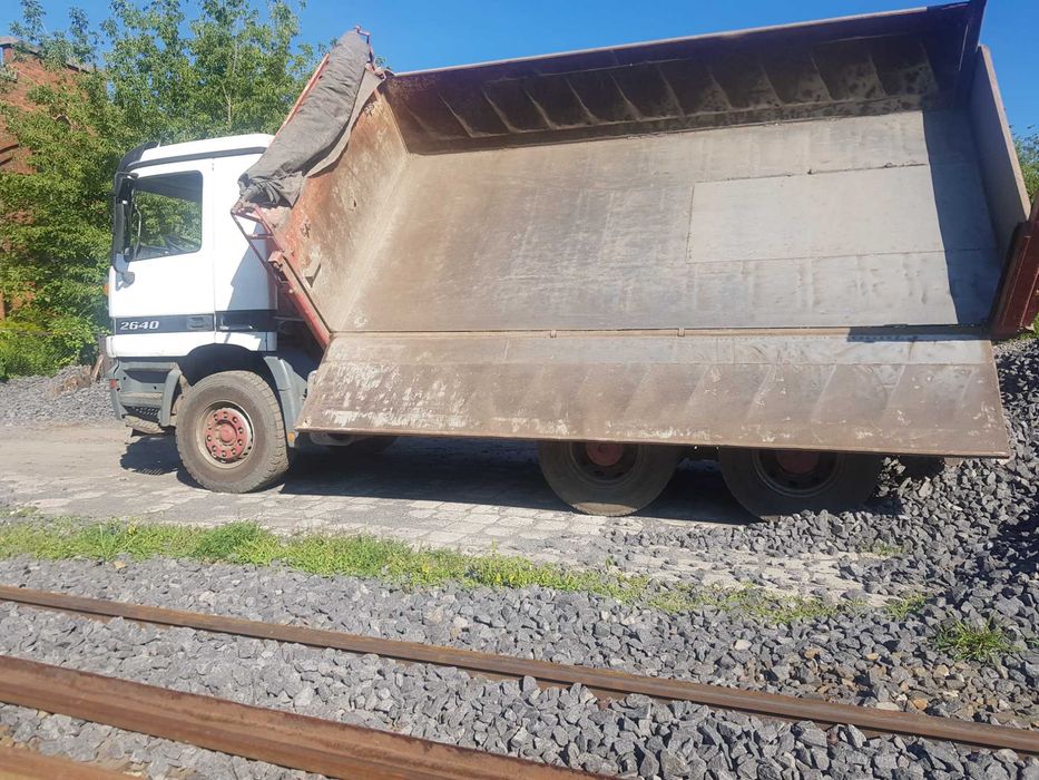 Ziemia, Piasek, Koparki i Wywrotki, Wykopy i Wyburzenia