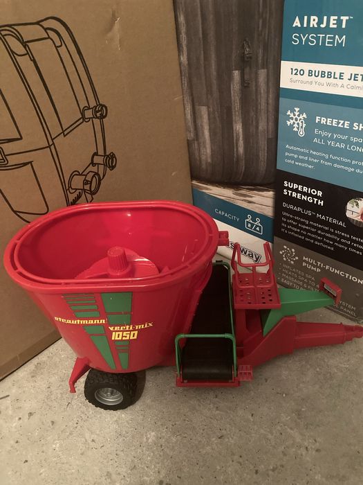 Przyczepa mieszalnik  Bruder do aut