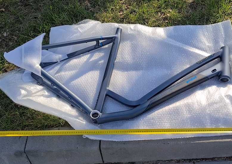 Elegancka Rama roweru elektr. Amslod  21" L/XL e-bike HUB drive alumin