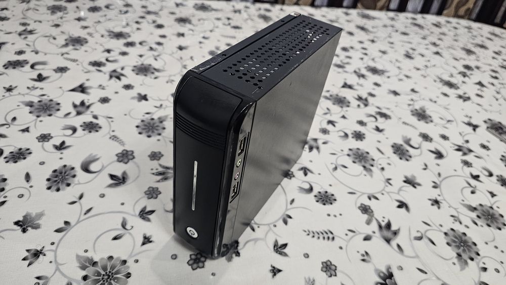 Корпус mini itx 120w якісний, мінік огонь!