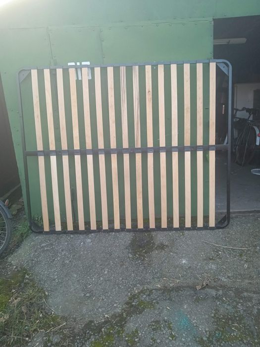 П родам підматрасник розміром 199,5на 160 см. для дерев'яного ліжка