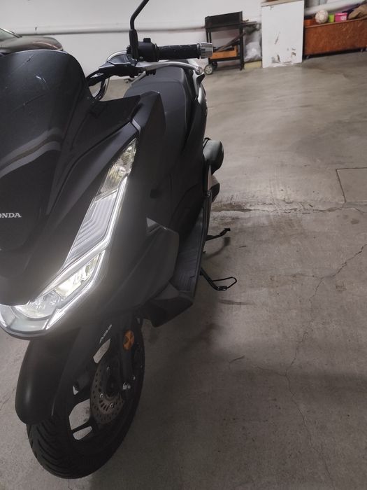 Honda PCX 125 semi nova