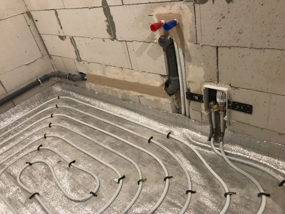 Монтаж труб Uponor,Rehau,Tece