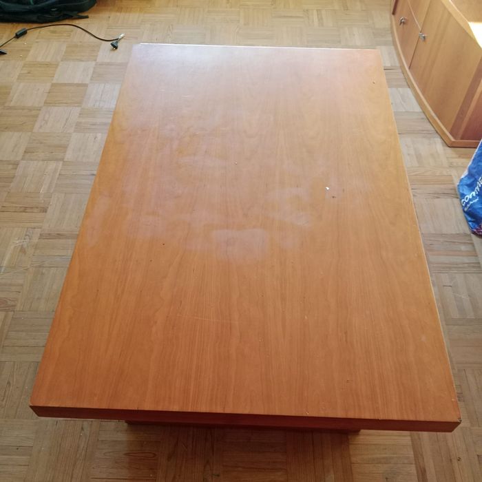 Móveis de sala e mesa de centro