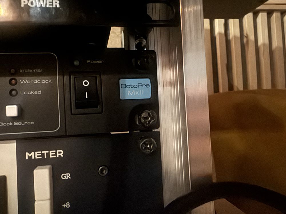 Focusrite Octopre mkII preamp ADAT przedwzmacniacz 8-kanałowy rack