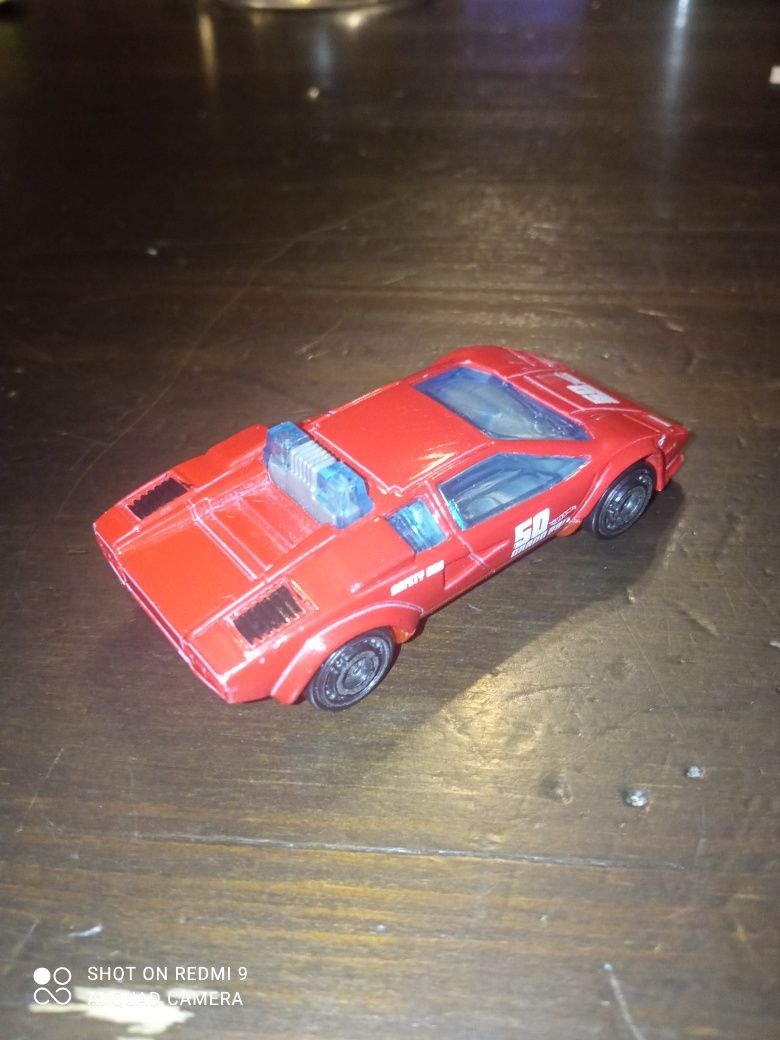 Lamborghini Countach hot wheels czerwone A