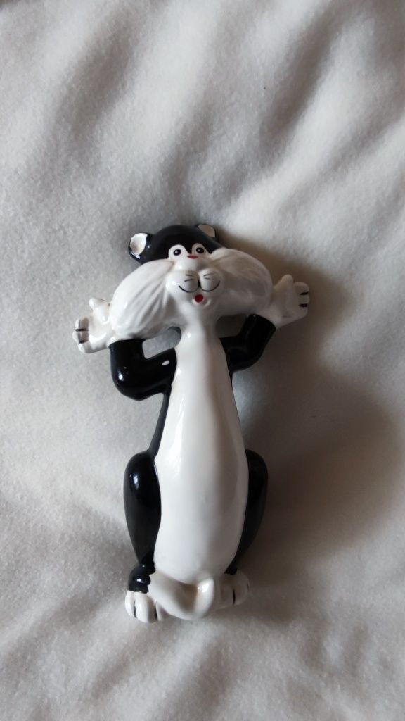 Figurka Kot Sylwester zwariowane melodie ceramika