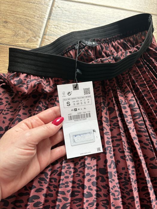 Plisowana spódnica midi – ZARA, rozmiar S