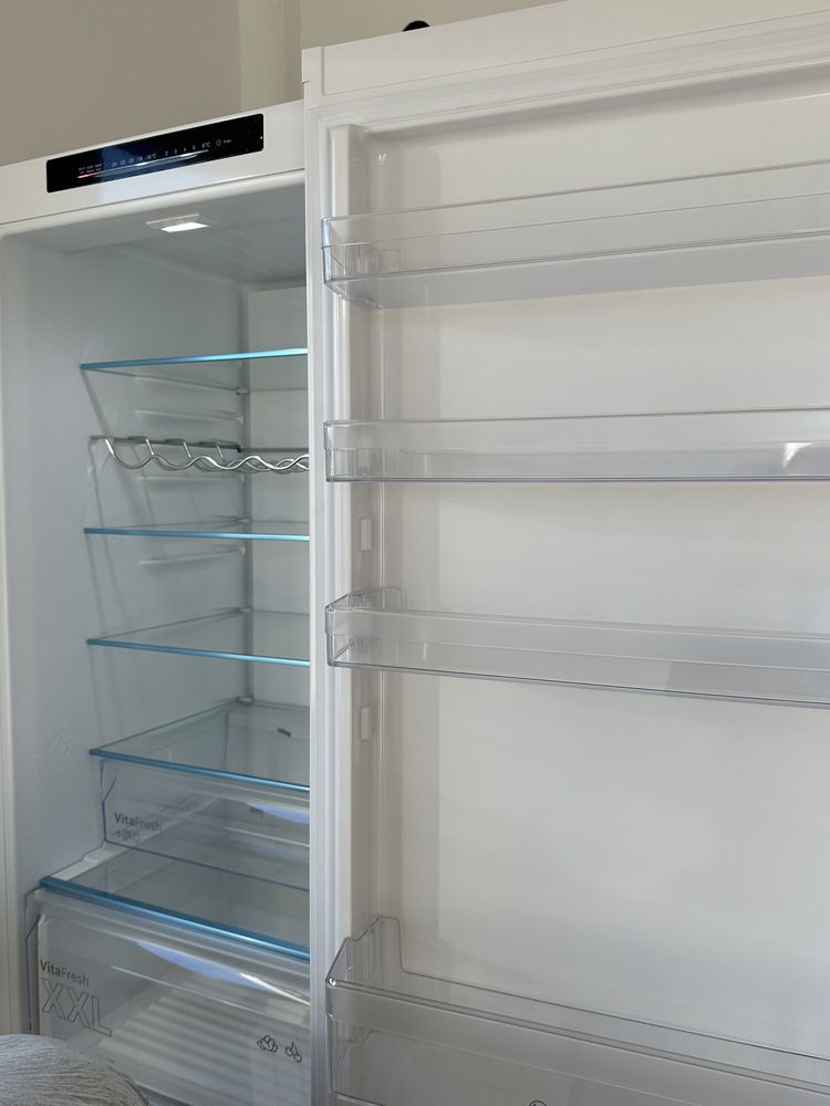 Lodowka wolnostojąca BOSCH KGN392WDF