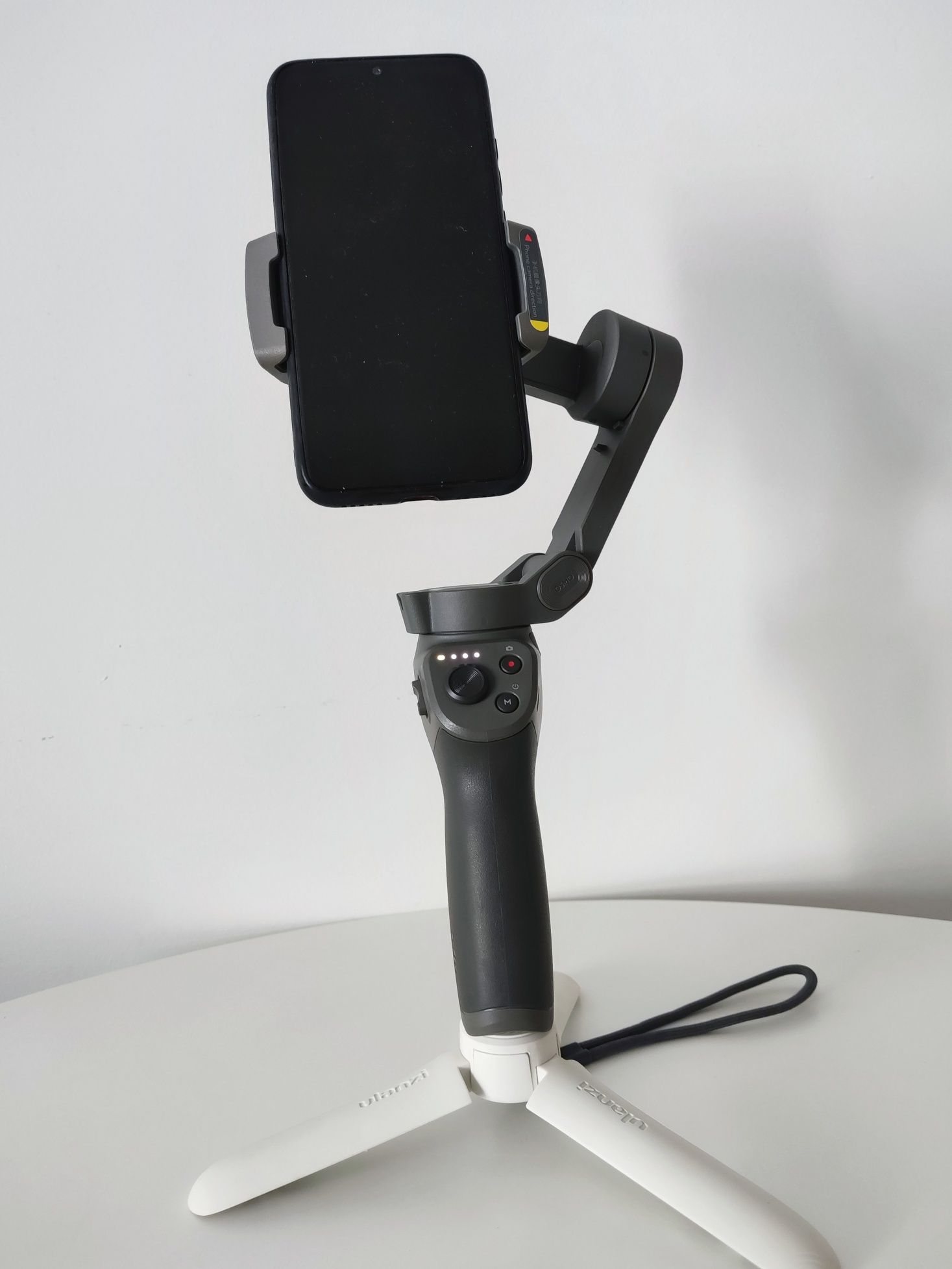DJI Osmo Mobile 3