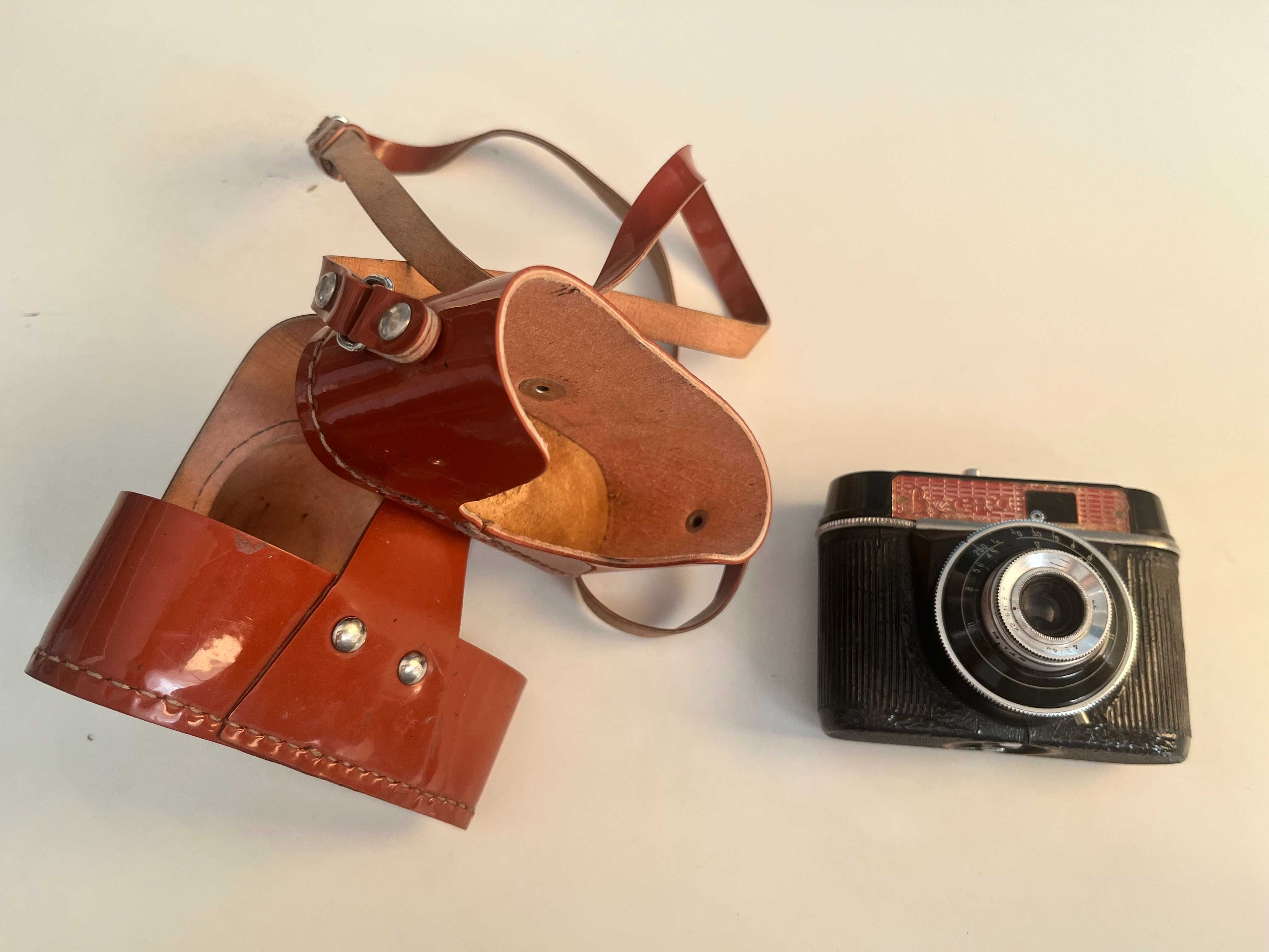 Aparat fotograficzny analogowy BECHA