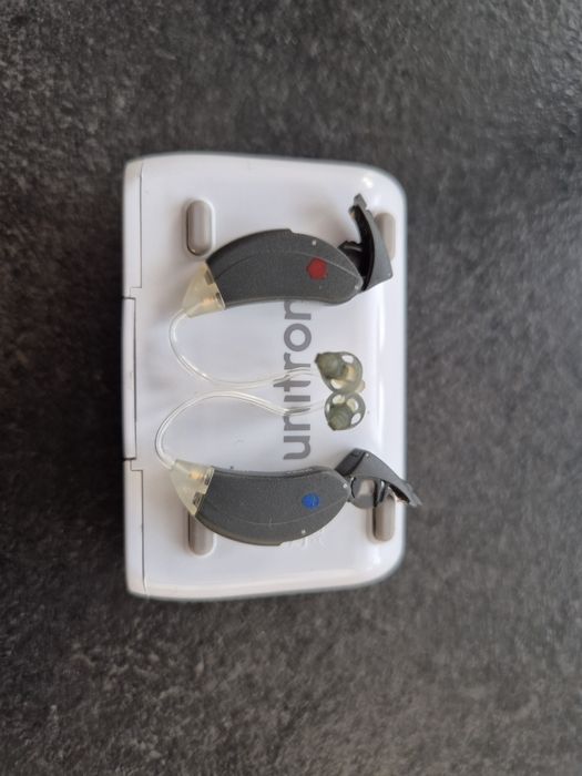Aparat  słuchowy  UNITRON