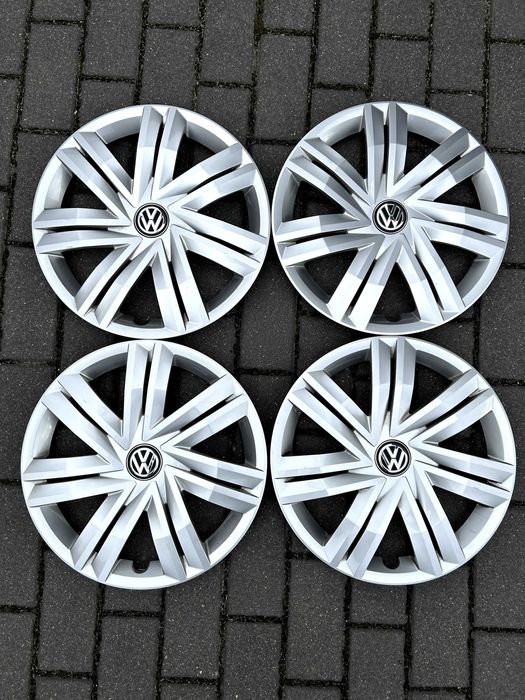 Koła (opony zimowe+felgi stalowe+kołpaki) Volkswagen/Skoda 14 cali