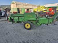 Prasa kostkująca John Deere CB300