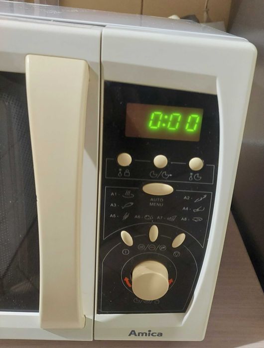 Mikrofalowka amica