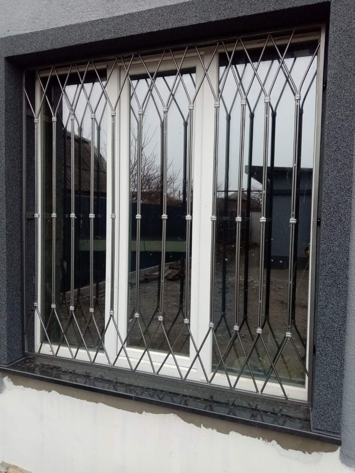 Решётки на окна,оградки ,двери