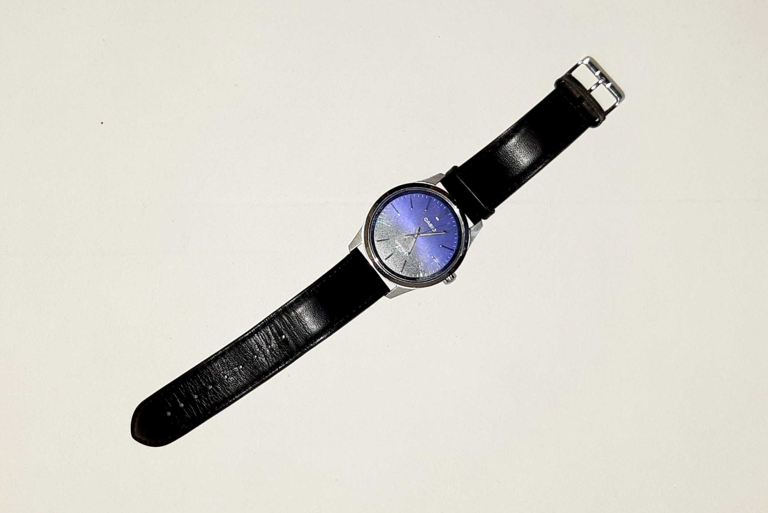 Zegarek męski Casio MTP-E180L-2AVEF