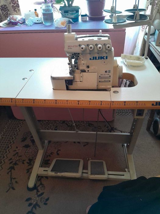 Оверлок Juki 6714S