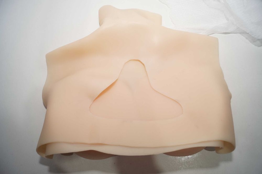 Sztuczne piersi cycki sztuczny biust proteza mastektomia silikonowe