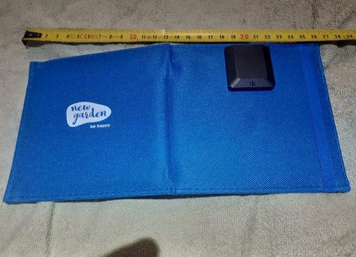 Pequeno painel solar para carregamento de dispositivos  através de usb