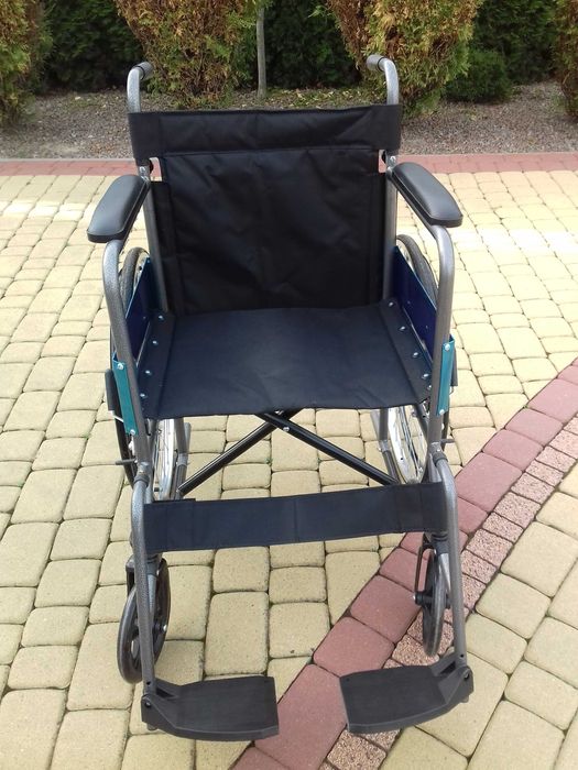Sprzedam nowy wózek inwalidzki