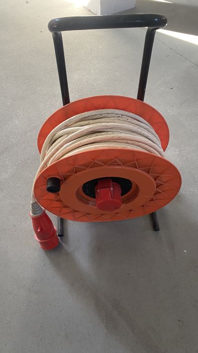 Przedluzacz siłowy 32A - 32A 75mb na bebnie