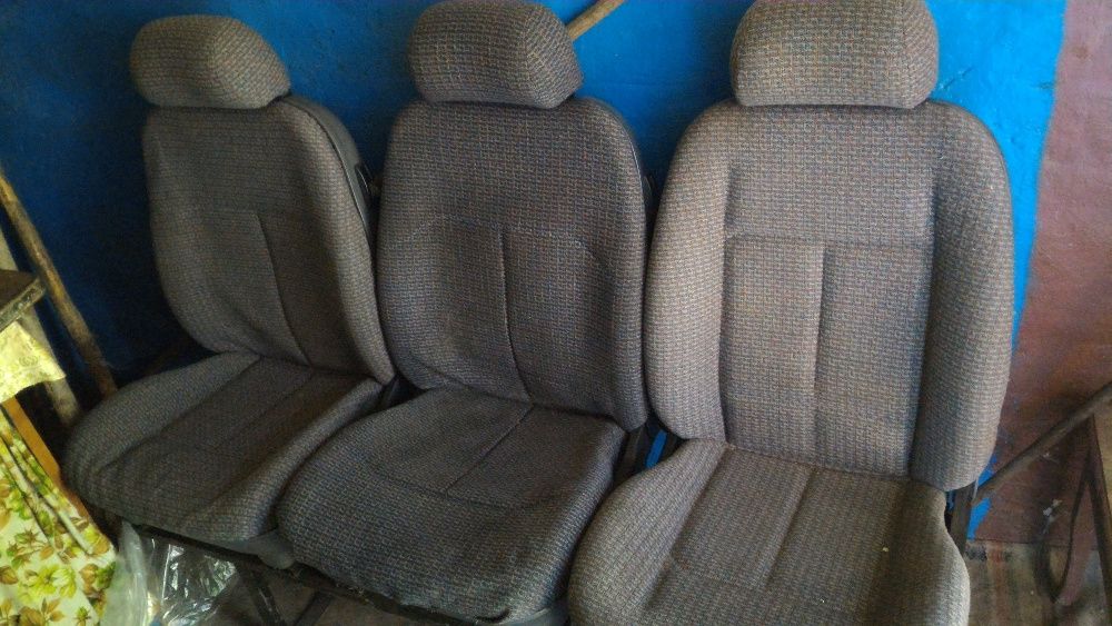 Сиденье диван для Mercedes D 207-410