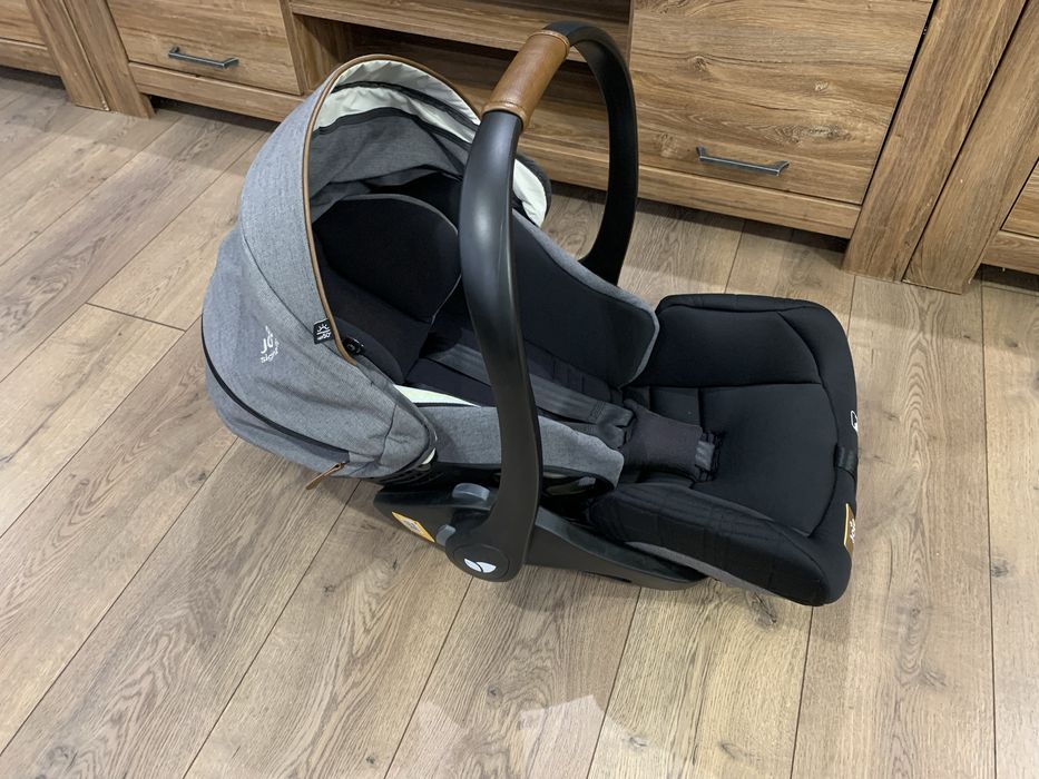 Nosidełko z baza isofix Joie Signature 0-13