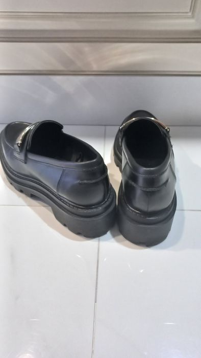 Лофери zara продам