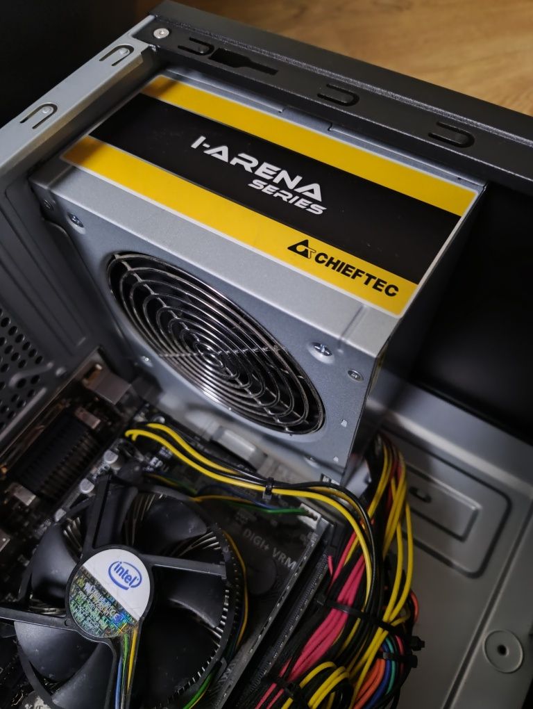 Комп'ютер InteI Pentium