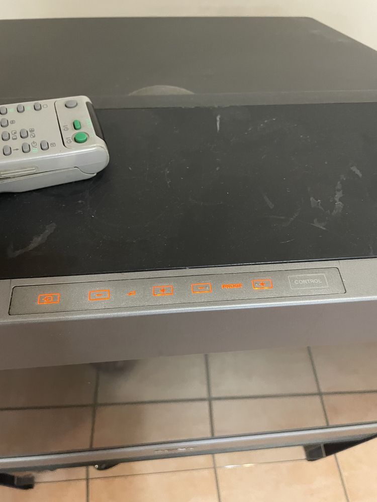 Tv sony black trinitron mod. kV-28FC