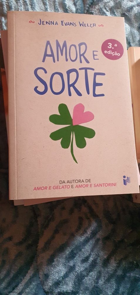 Livros em português como novos