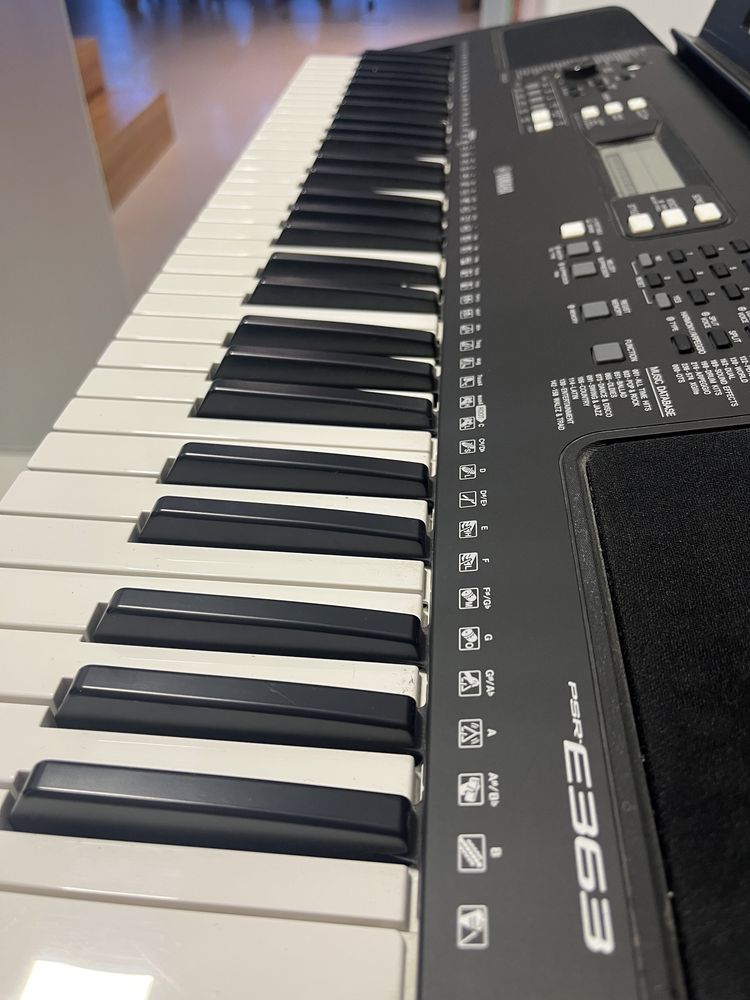 Keyboard PSR E363