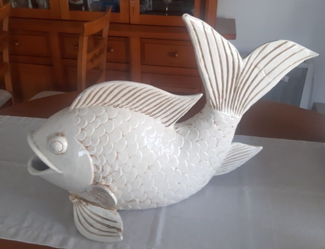 Peixe em ceramica