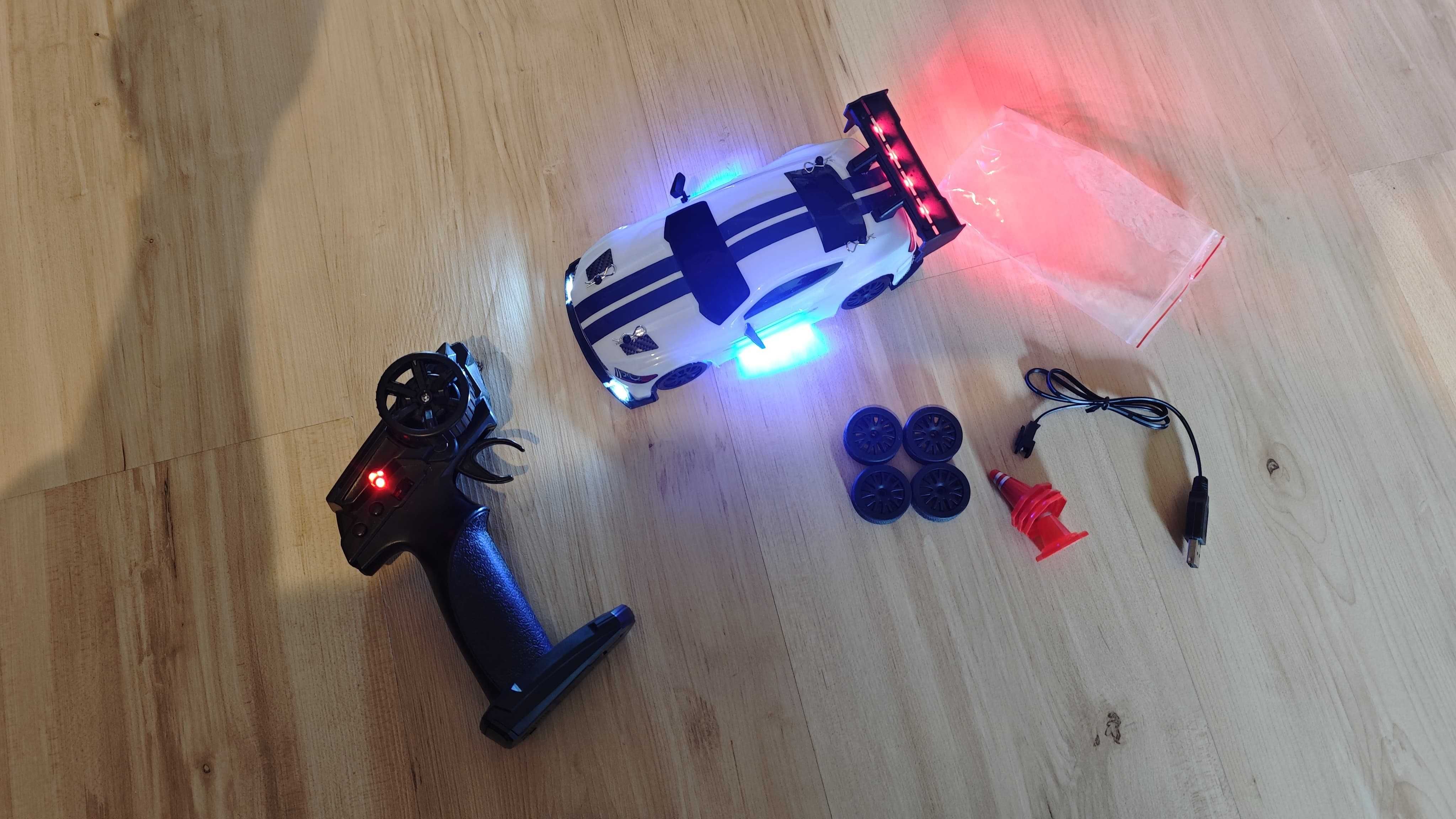 Autko RC DRIFT 4x4 samochód zdalnie sterowany LED zabawka do driftu