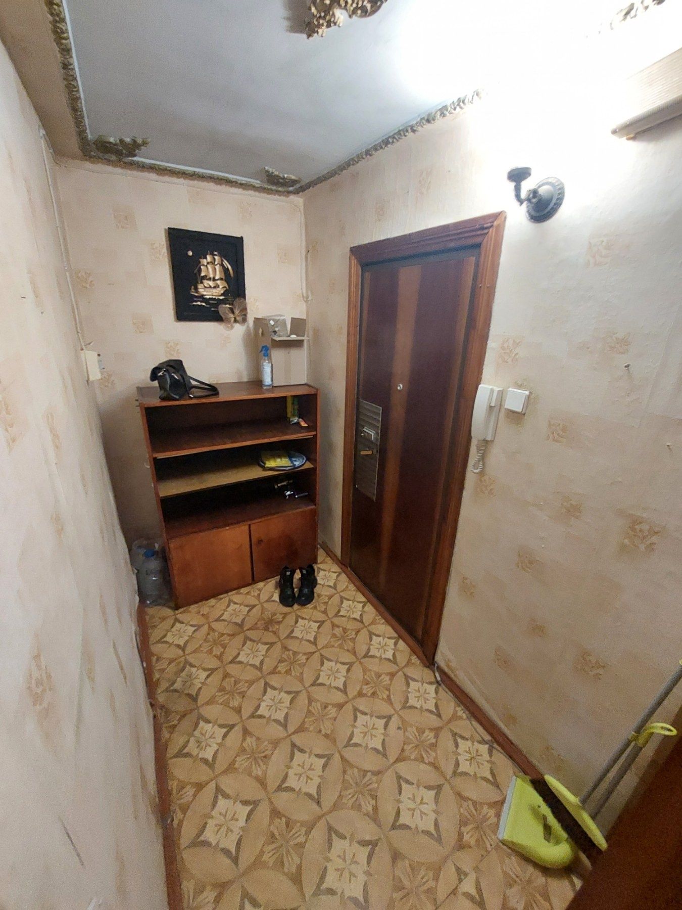 Продаю  2 кімнатну квартиру Соляні , сертифікат!