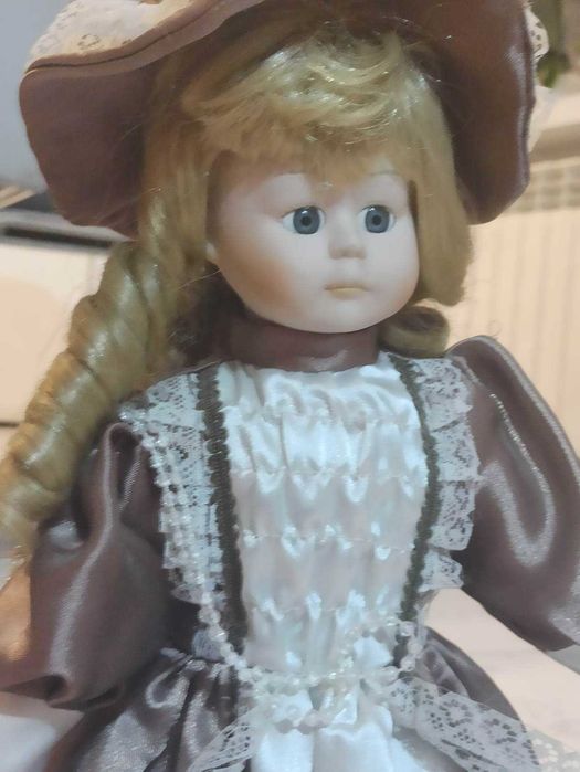 Porcelanowa Lalka