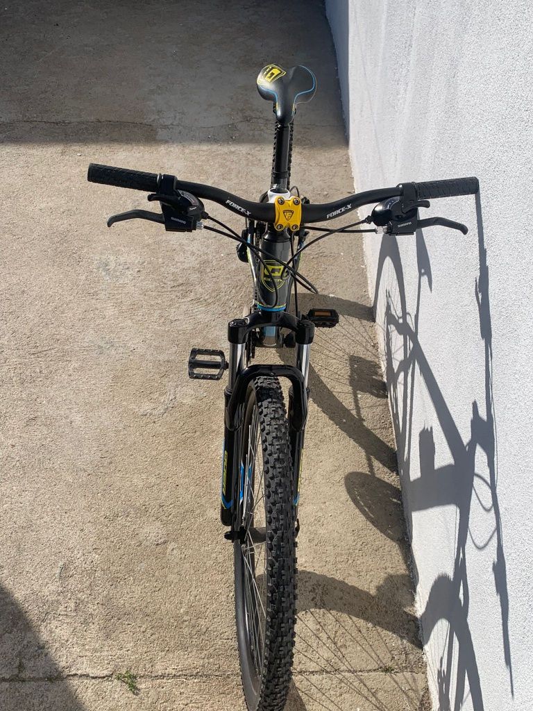 Vendo bicicleta btt quer.