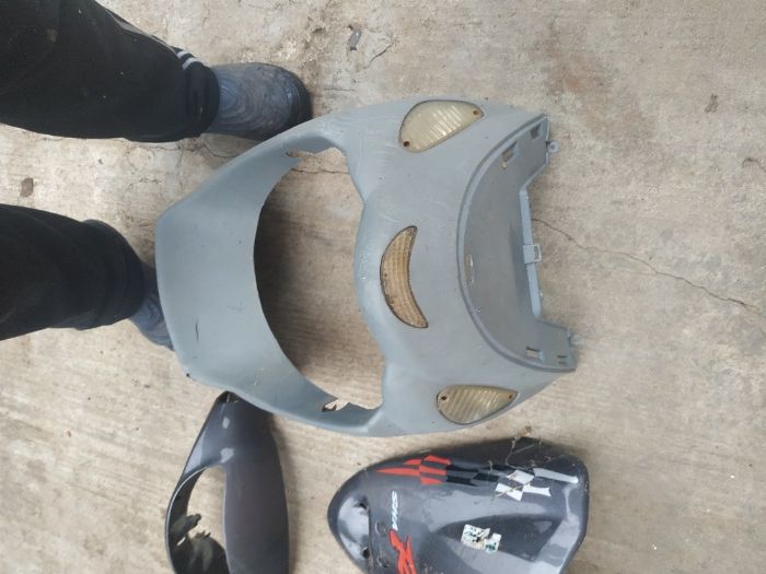 продам двигатель и много запчастьев на скутер 139 китайский