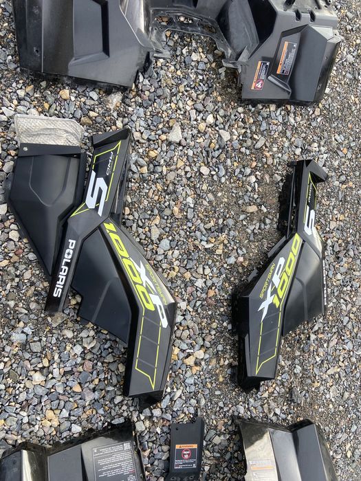 Plastiki owiewki osłony obudowy boczek Polaris sportsman xp  1000S gri
