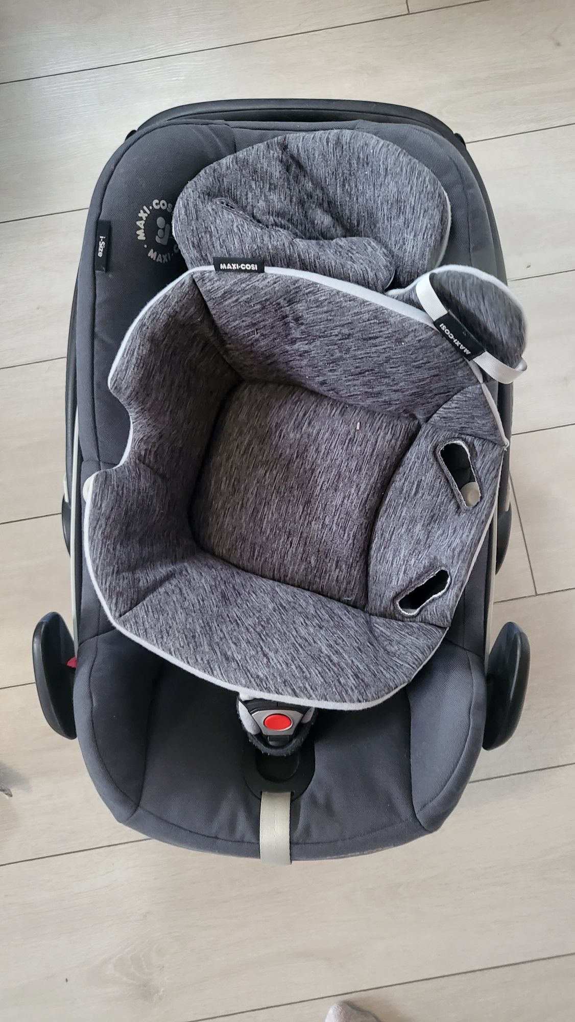 Fotelik dla niemowlaka 0-12kg Maxi Cosi