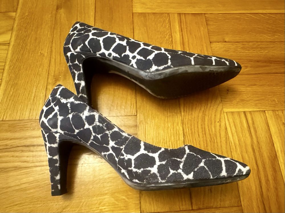 Buty na obcasie Wonders 39