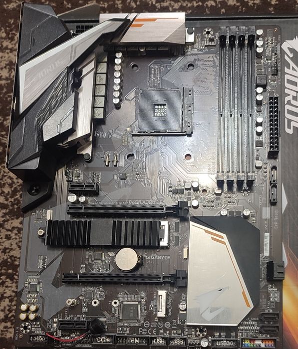 Материнская плата Aorus b450 Elite v1