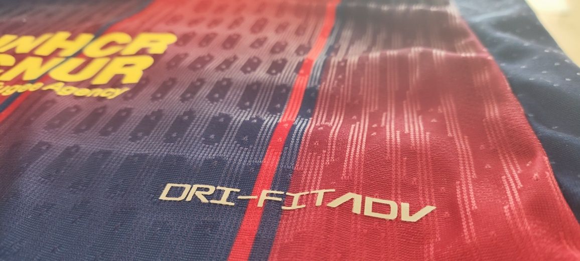 Barcelona  25/26