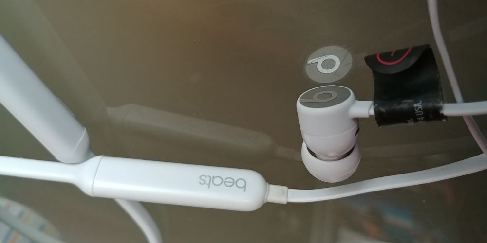 Apple Słuchawki BeatsX – satynowe srebro MX7W2EE / A