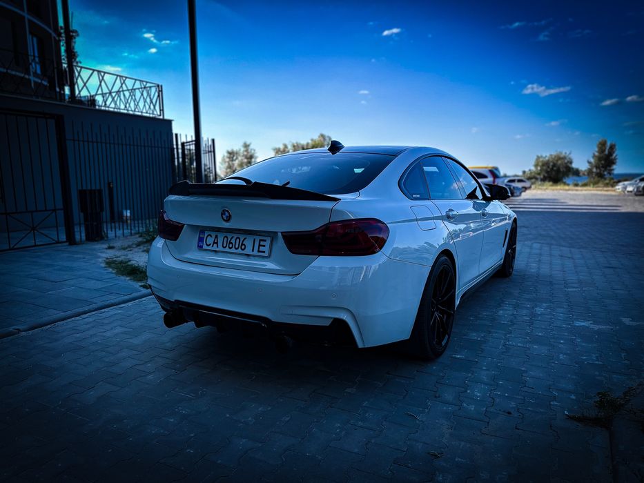 Автомобиль BMW 428i 2.0