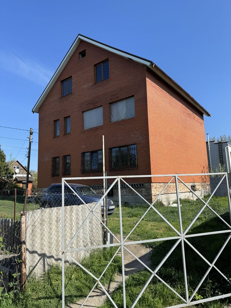Продажа дома 472м 3эт днепр р добротная постройка недалеко от леса