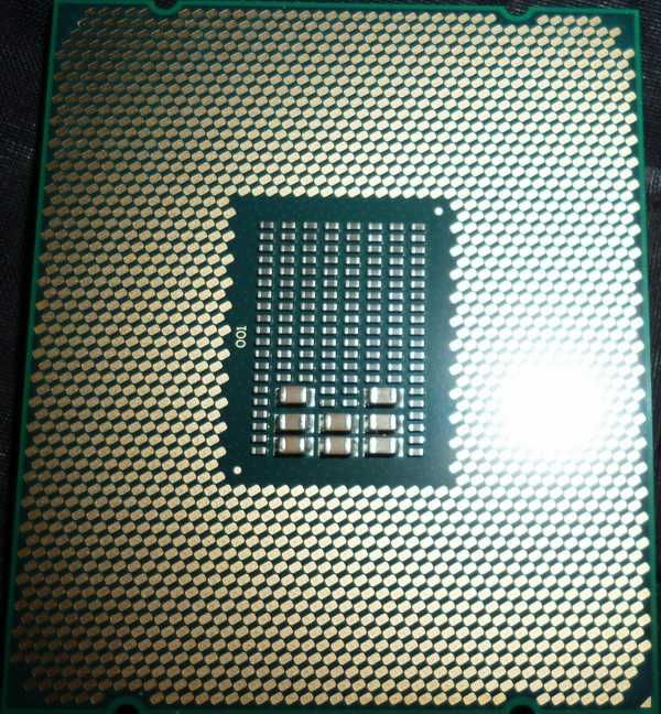 Лот б/у процессоров Intel сокеты 775 и 2011 (цена за все вместе)