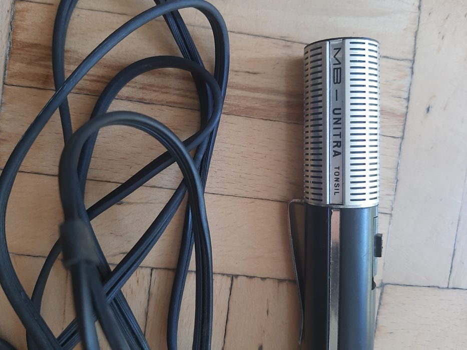 Bonus, drugi mikrofon gratis.Sprzedam mikrofon UNITRA