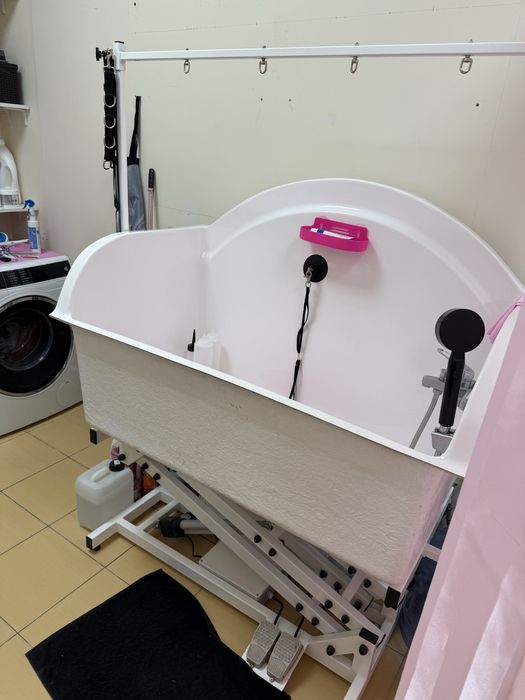 Ванна, стіл для грумінгу